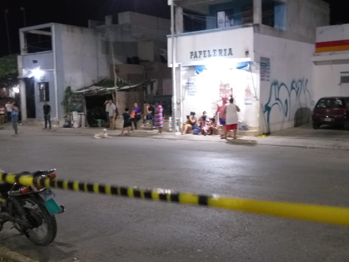 Vecinos de Cancún impiden rescate de menor de dos años