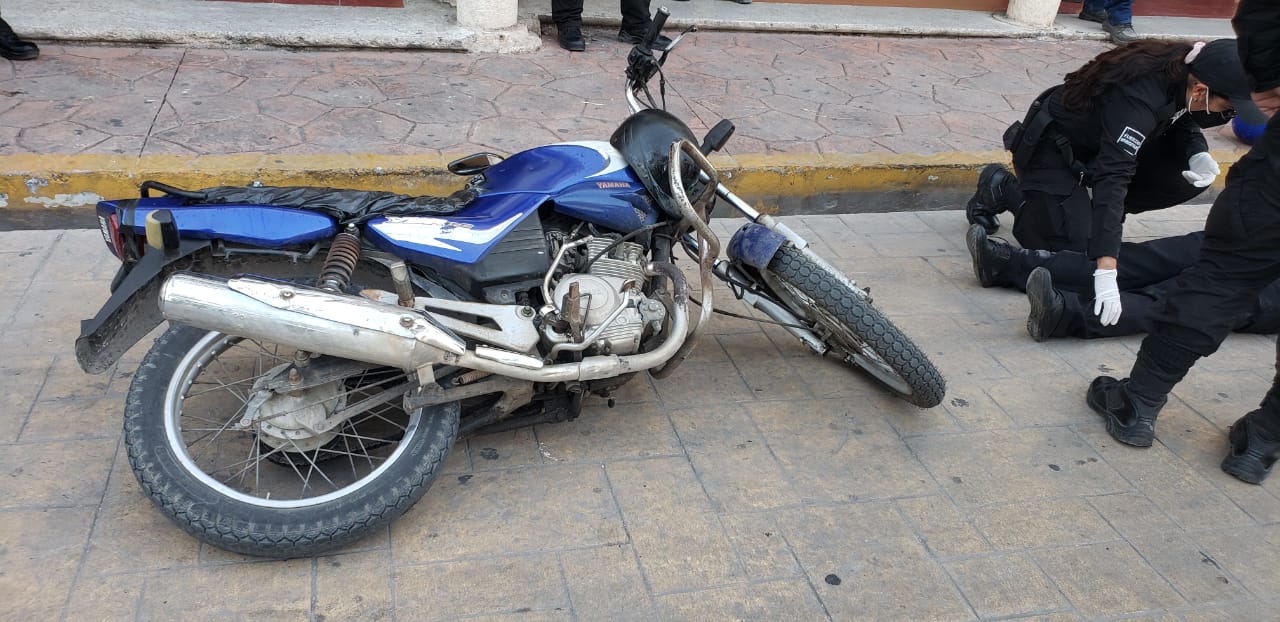 Embestida mañanera a motociclista, con saldo de un lesionado