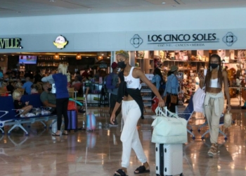 El aeropuerto de Cancún reporta en esta jornada 290 operaciones