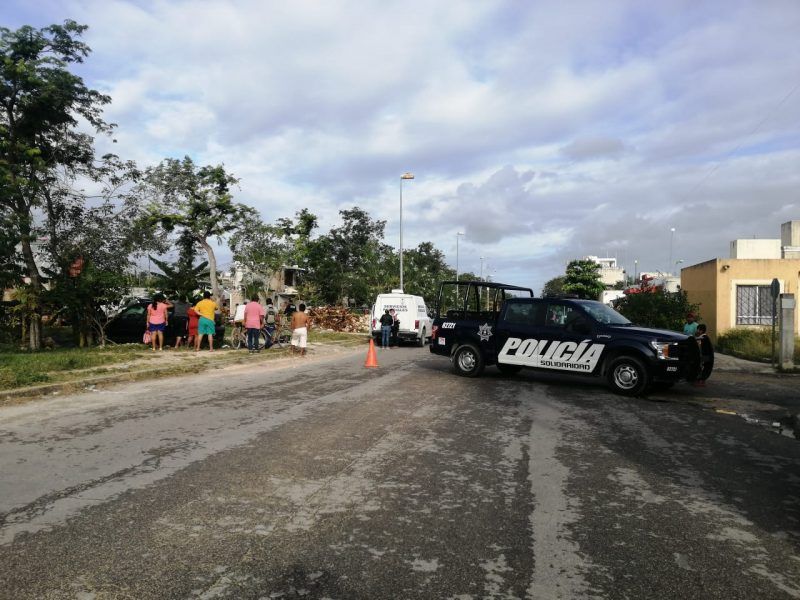 Asesinan a dos sujetos en colonia irregular de Playa del Carmen