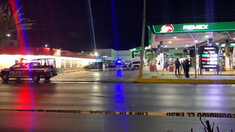 Asesinan a un hombre dentro de tienda de conveniencia en Cancún