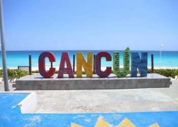 Contagio de turistas argentinos obliga a revisar protocolos sanitarios en Quintana Roo