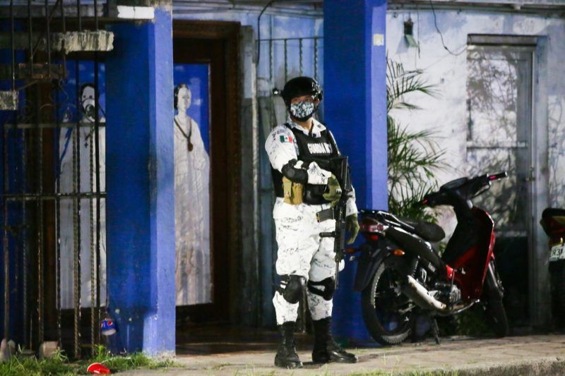 Realizan más cateos en Cozumel, buscan casas donde se venden drogas