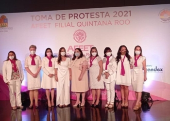 Autoridades toman protesta a nuevo consejo directivo de agrupación de empresarias turísticas