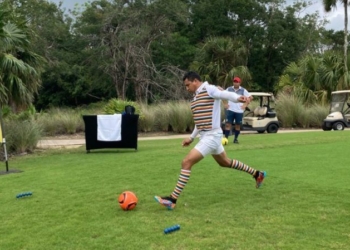 Joshimar Mendoza impone récord de campo de FootGolf