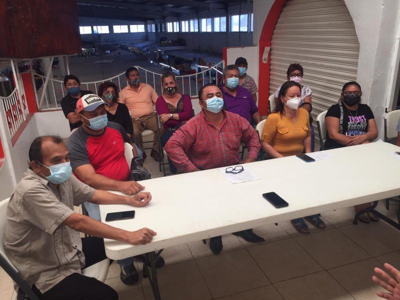 Locatarios del mercado nuevo en Chetumal dispuestos a todo para evitar demolición del inmueble