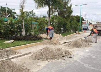 Incompetencia de autoridades municipales permite a constructoras “operar” sin sanitarios ecológicos en el Sur de Quintana Roo