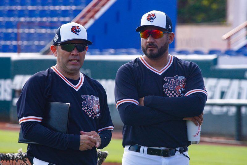 Ratifican a Adán Muñoz como manager de los Tigres de Quintana Roo