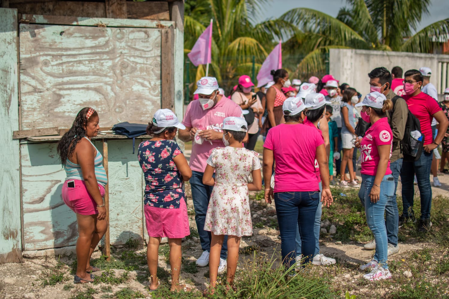 Aplicará Issac Jánix “voluntad política” en colonias irregulares de Cancún