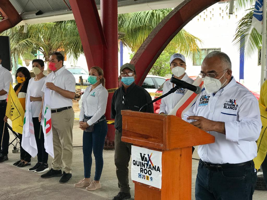 “No vengo a venderles discursos demagógicos, sino a traerles propuestas y soluciones ”: Juan Ortiz en Mahahual