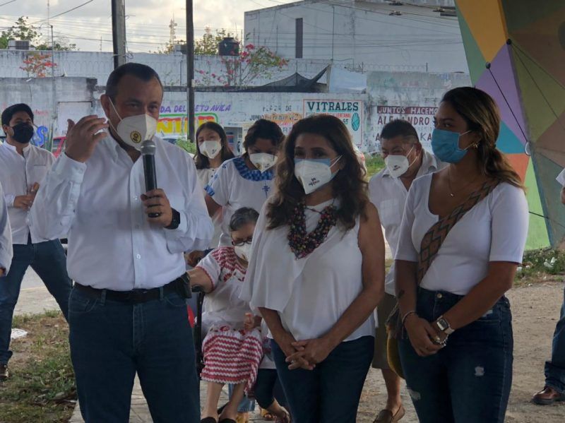 Inicia Eloy Peniche campaña por el distrito federal 03