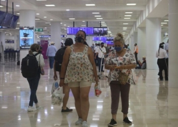 Nuevo gravamen para turistas extranjeros que parten de Quintana Roo