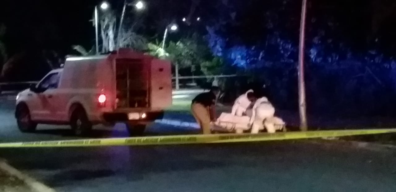 Muere joven al derrapar en su motocicleta en el boulevard