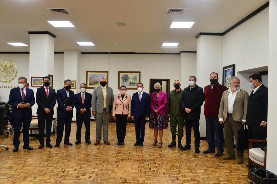 Se reúne Carlos Joaquín con el gabinete de seguridad federal