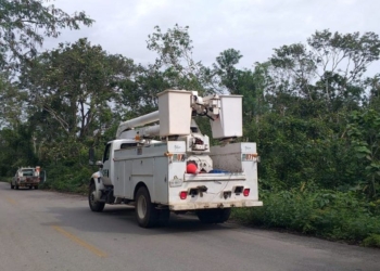 Por trabajos de la CFE, se recomienda almacenar agua potable en Chetumal