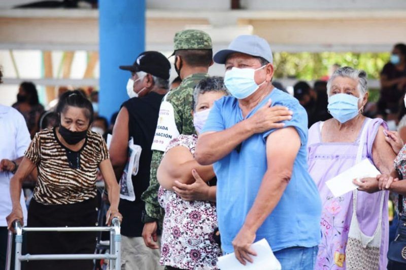 Cofepris pide a la población reportar malestares por la vacuna anticovid