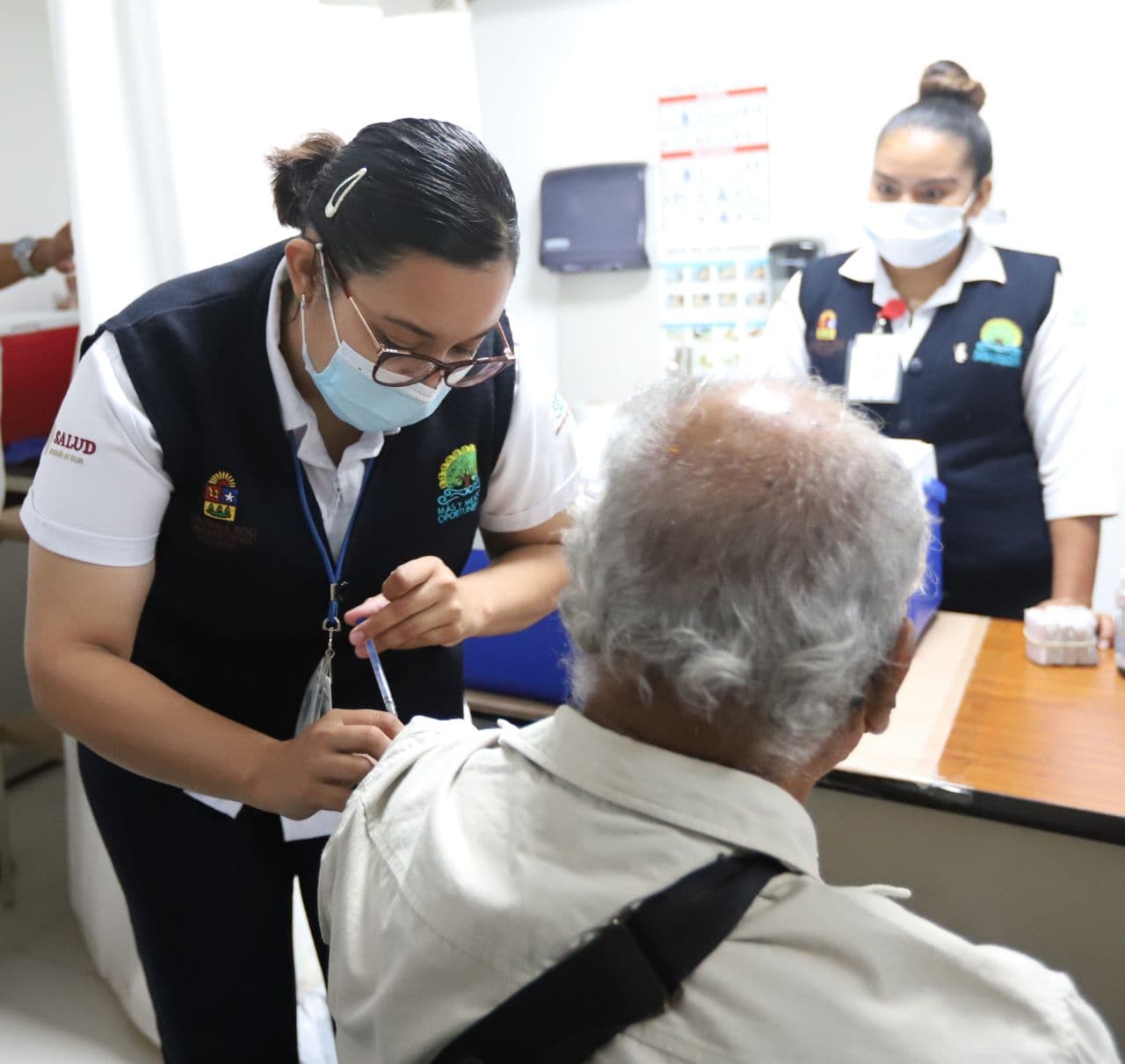 Del 19 al 21 de abril aplicarán segunda dosis de vacuna contra COVID-19 a adultos mayores