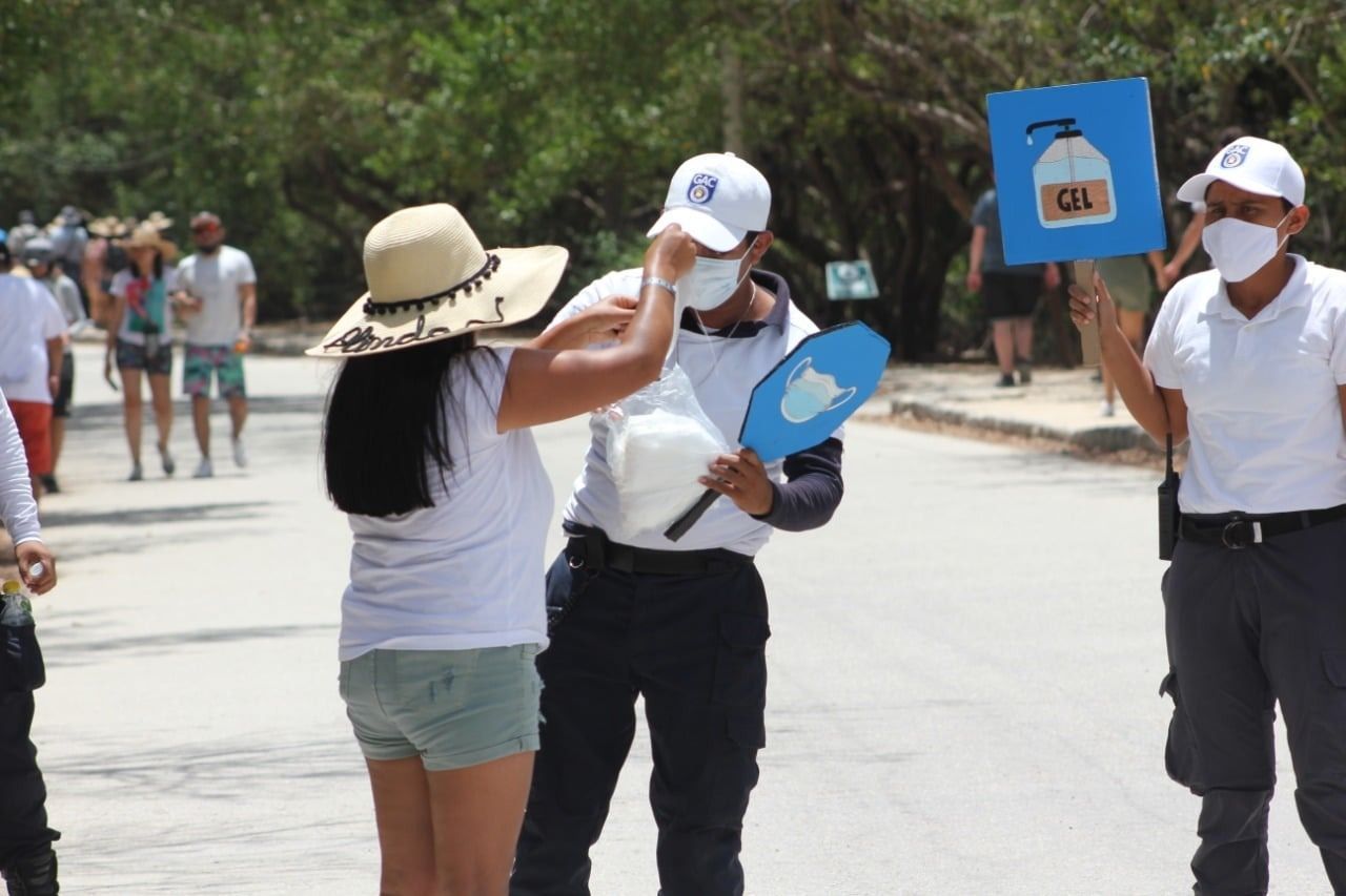 Autoridades piden a la población respetar aforos y actividades permitidas conforme al semáforo naranja