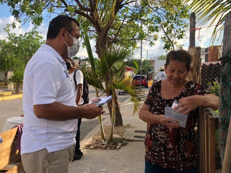 Mujeres y madres de familia son el motor de la economía del país: Eloy Peniche