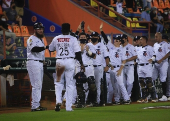 Gran actuación de Jared Wilson en triunfo de Tigres sobre Olmecas