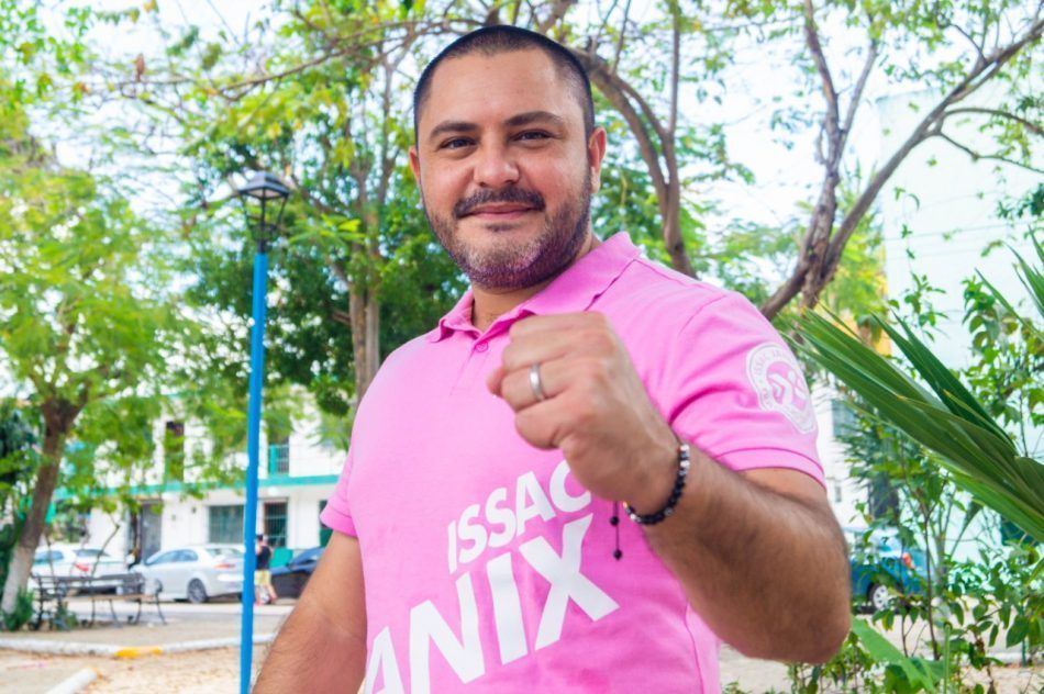 Issac Alanís dice que le tienen miedo y por eso lo quieren “bajar” de la elección