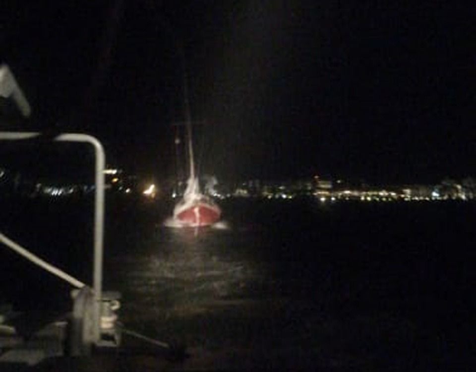 Secretaría de Marina rescata a estadounidense a la deriva en inmediaciones de Puerto Morelos