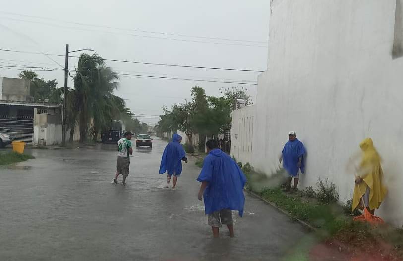 Ayuntamiento de Puerto Morelos mantiene guardia en alto ante intensas lluvias