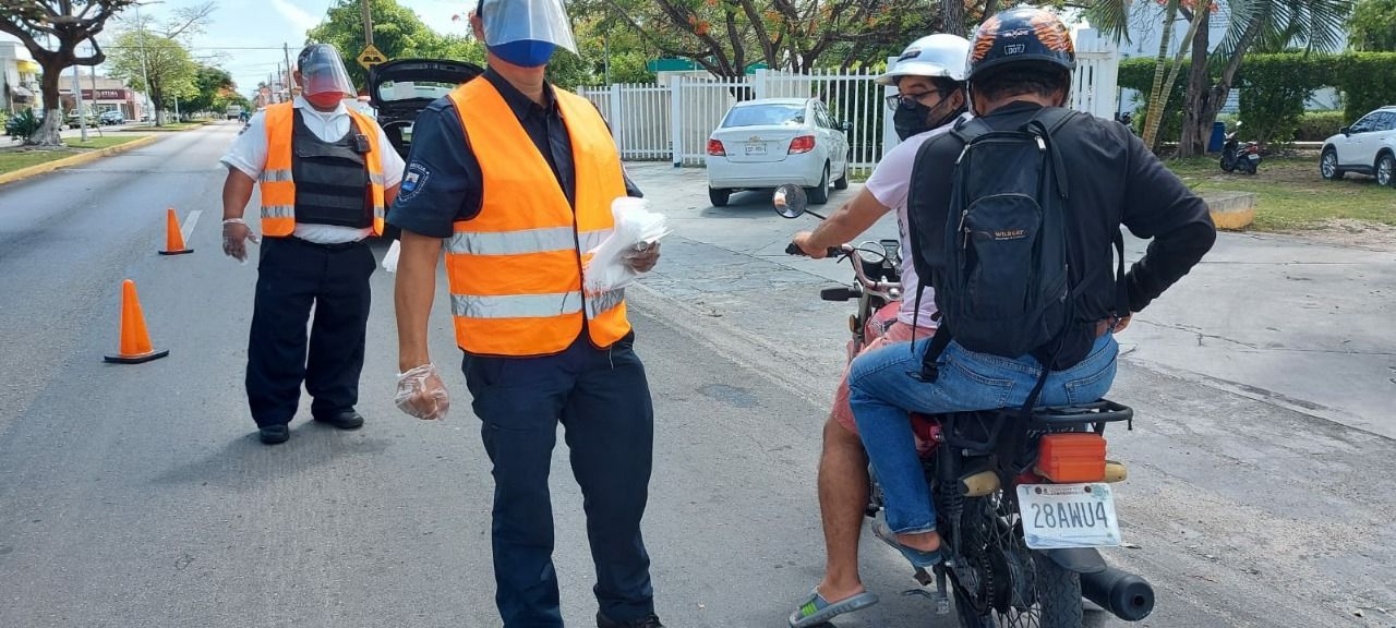 Policía Quintana Roo mantiene medidas preventivas contra la COVID-19 en Cozumel