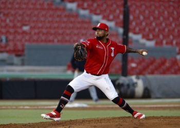 Lanzador venezolano Yapson Gómez se incorpora a los Tigres de Quintana Roo