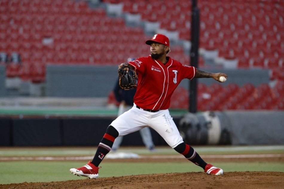 Lanzador venezolano Yapson Gómez se incorpora a los Tigres de Quintana Roo