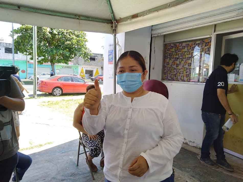 Candidata de «Juntos Haremos Historia» a Presidencia Municipal de Othón P. Blanco denuncia reparto de despensas