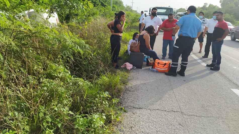 Accidente “con suerte” en Playa del Carmen, tras colisión de tres vehículos