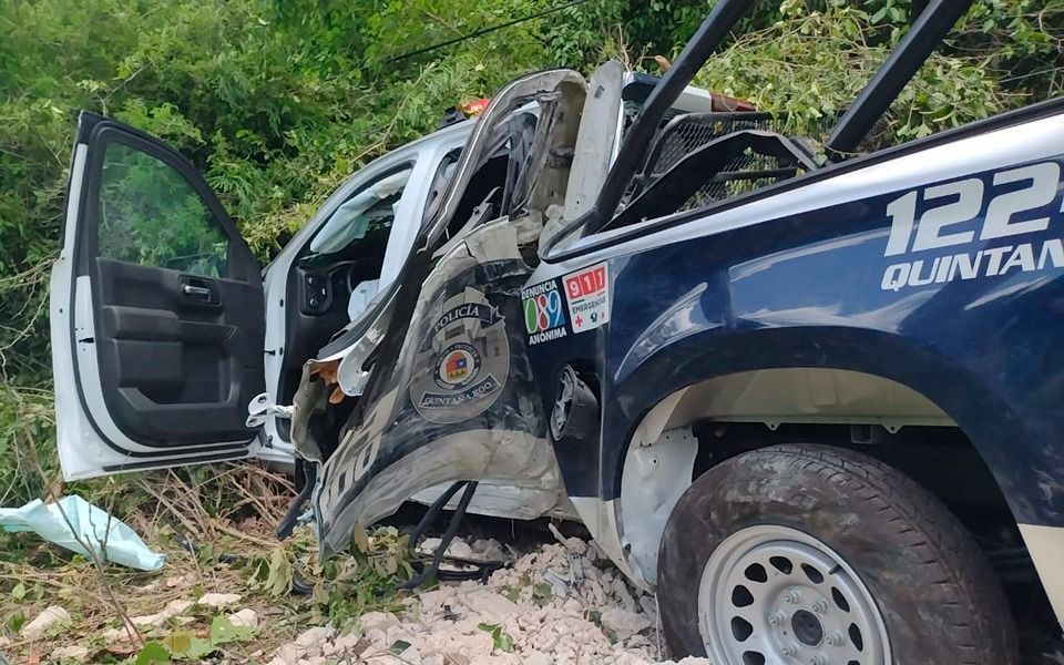 Accidente entre Carrillo Puerto y Tulum deja tres policías lesionados y daños por más de 200 mil pesos