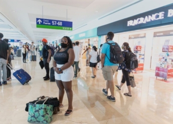 El aeropuerto de Cancún mantiene operaciones por arriba de las 400: hoy reporta 424