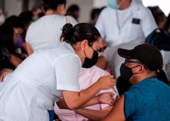Más de 650,000 dosis de vacunas contra la COVID-19 ya se aplicaron en Quintana Roo