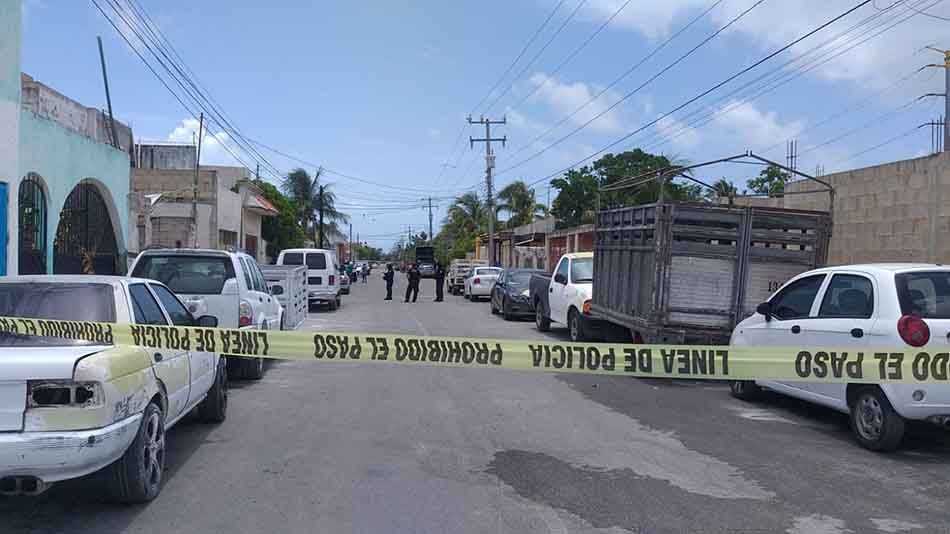Sigue la violencia en Cancún, balean a sujeto cuando caminaba sobre la banqueta