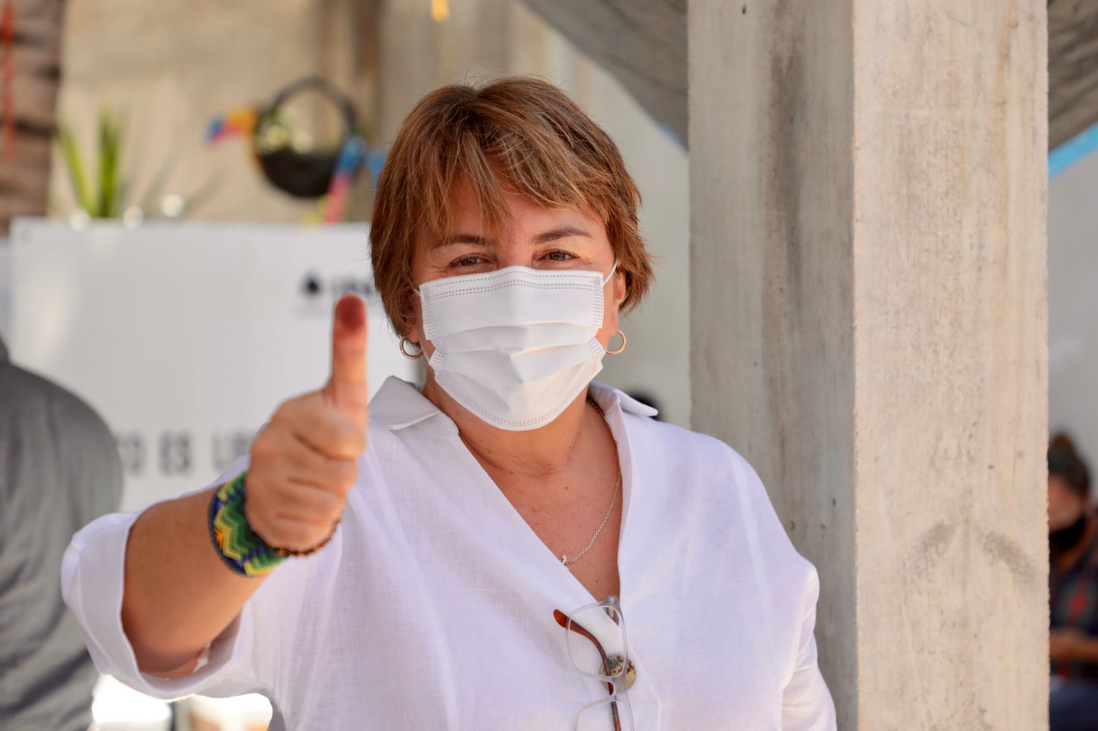 Ejerce Laura Beristain su derecho al voto libre
