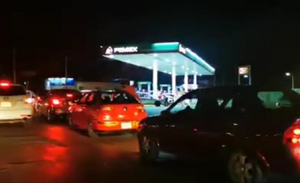 Chetumaleños hacen “compras de pánico” de combustible