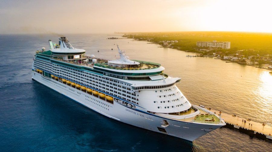 Llega el “Adventure Of the Seas”, el primer crucero en Cozumel, después de un año y cuatro meses de pandemia