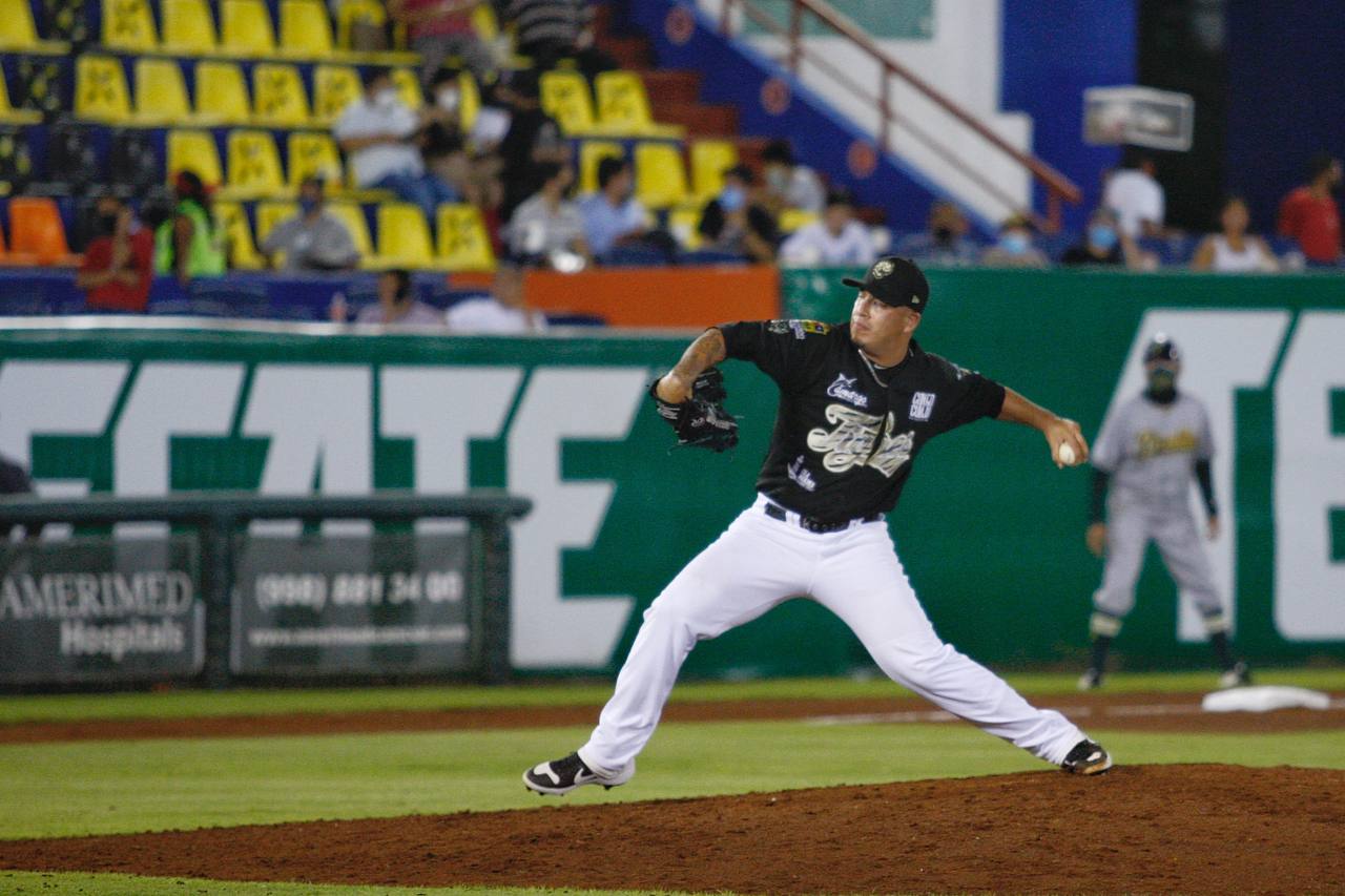 Pericos se aprovecha de la crisis del picheo de Tigres y gana 7-2 al iniciar serie en Cancún