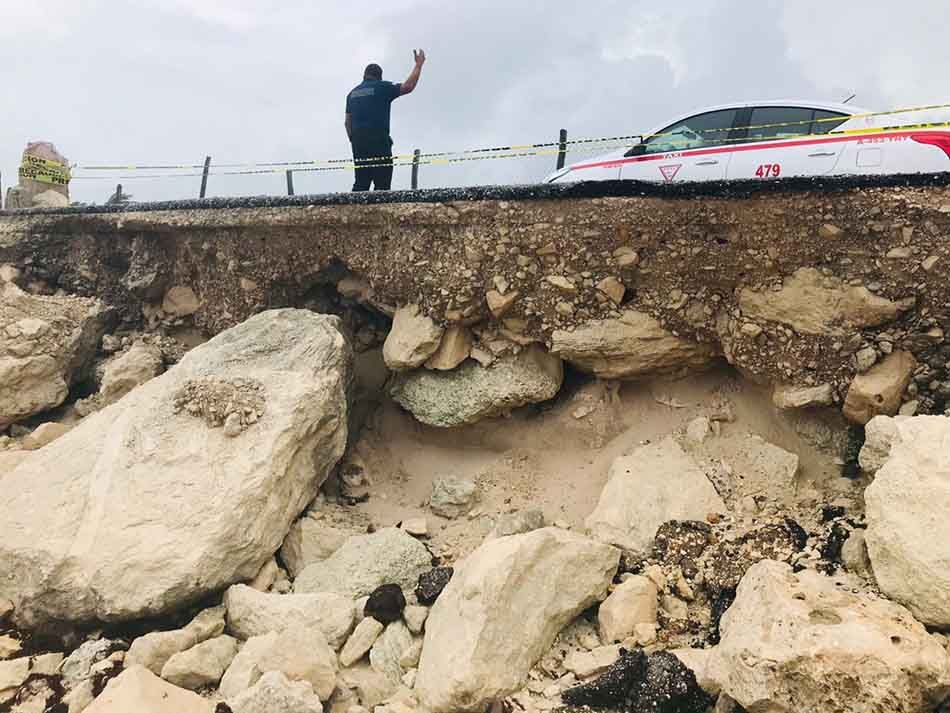 Ayuntamiento de Tulum vigila deslave en zona de Boca Paila para evitar accidentes