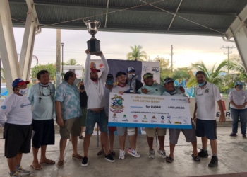Embarcación “La Bonita” gana torneo de pesca “Copa Capitán Ferrat” de Cancún