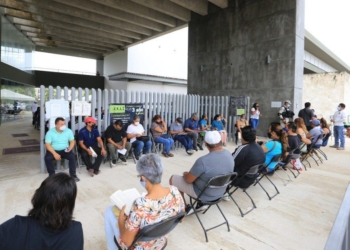 Reconocen respuesta de población de 40 años de Solidaridad que acudió a vacunarse de COVID-19