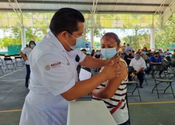 Vacuna para personas de 40 a 49 años y con Síndrome de Down inicia este lunes en Puerto Morelos