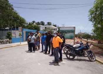 Albañiles de Calderitas se quejan de trabajar horas extra y no recibir el pago correspondiente