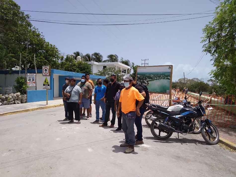 Albañiles de Calderitas se quejan de trabajar horas extra y no recibir el pago correspondiente