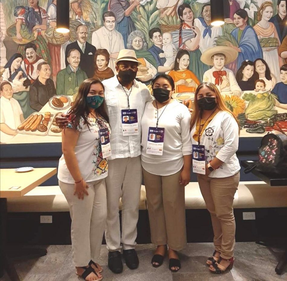 Artesanos de la Zona Maya viajan a Colombia a exponer su talento en un encuentro internacional