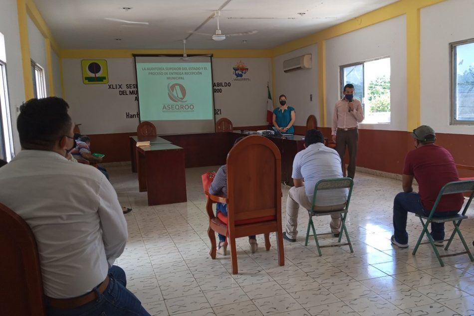 Auditoría Superior de Q.Roo capacita a funcionarios del Ayuntamiento cardenense para proceso de entrega recepción
