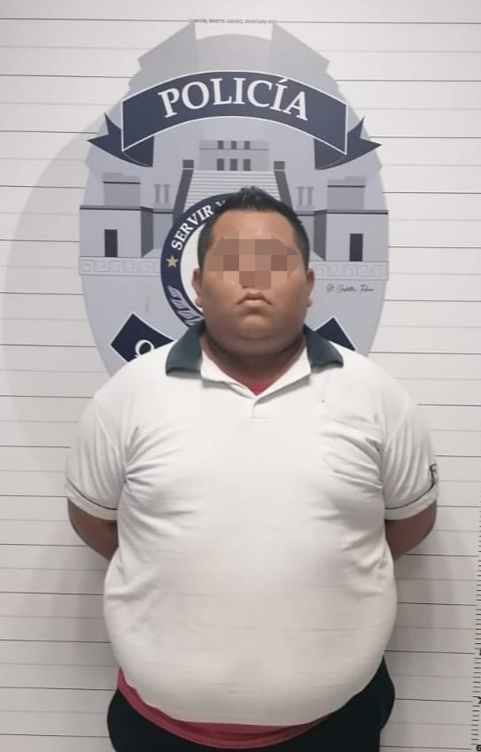 Detención de taxista armado en zona hotelera de Cancún, provocó movilización y bloqueo de oficinas de la policía