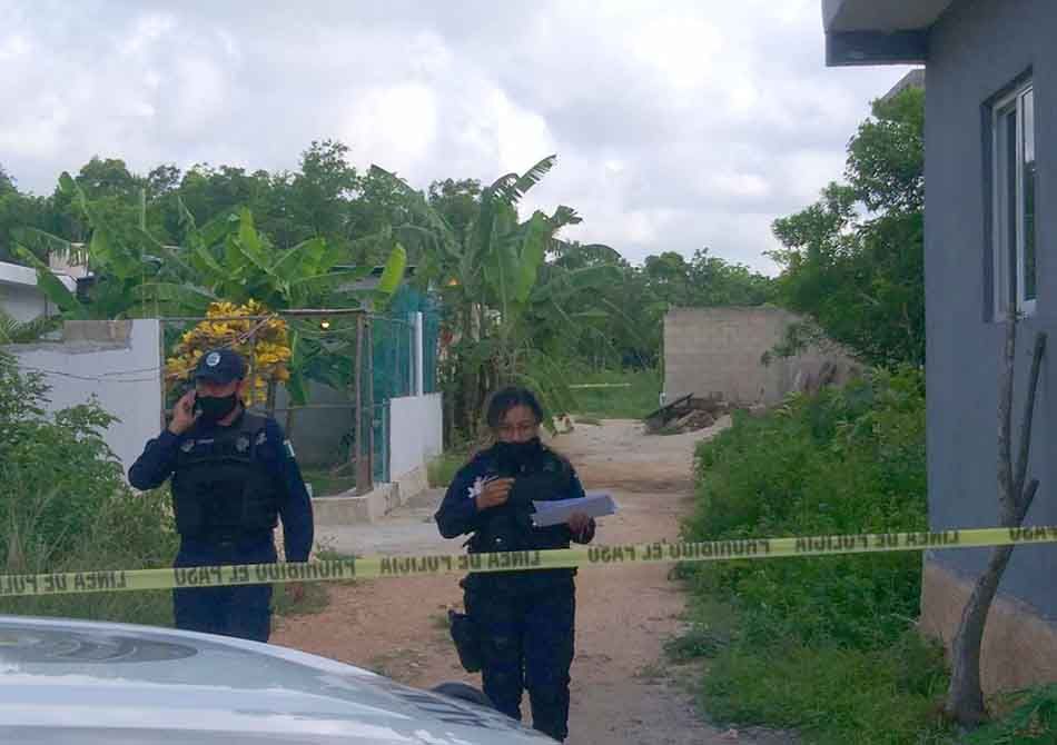 Fiscalía asegura armamento y equipo táctico en cateo en zona conurbada de Cancún